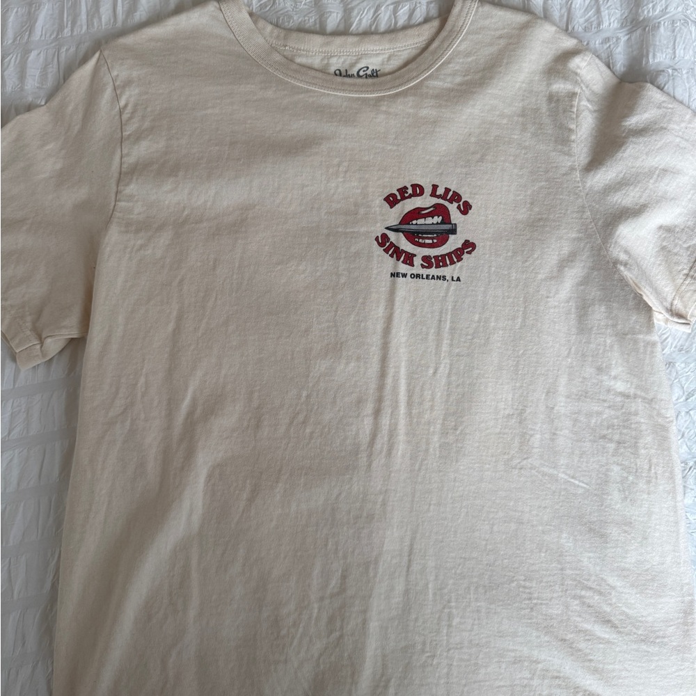 Brandy Melville graphic tee